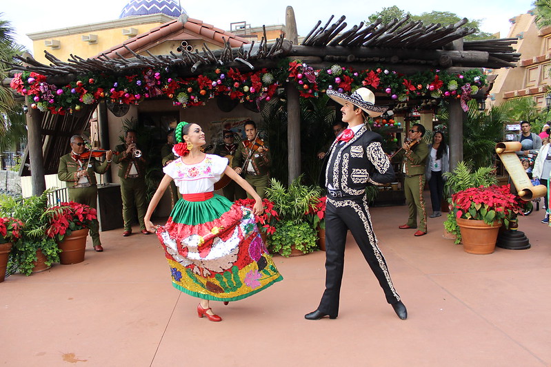 Travel the World with Epcot’s Holiday Storytellers